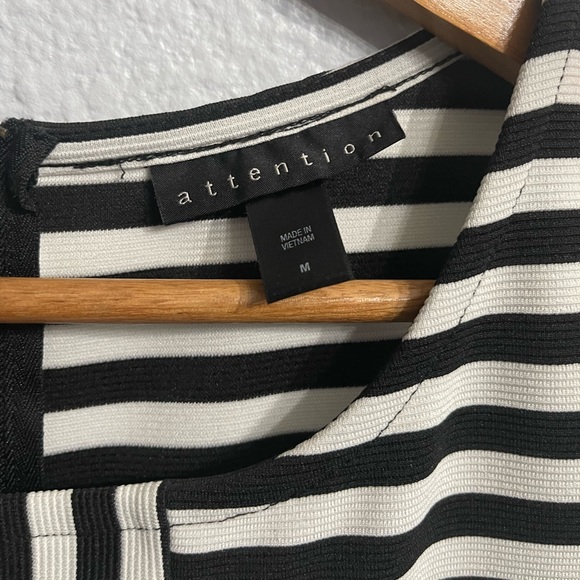 EUC Sz M Attention Blk & White Dress - Picture 4 of 8